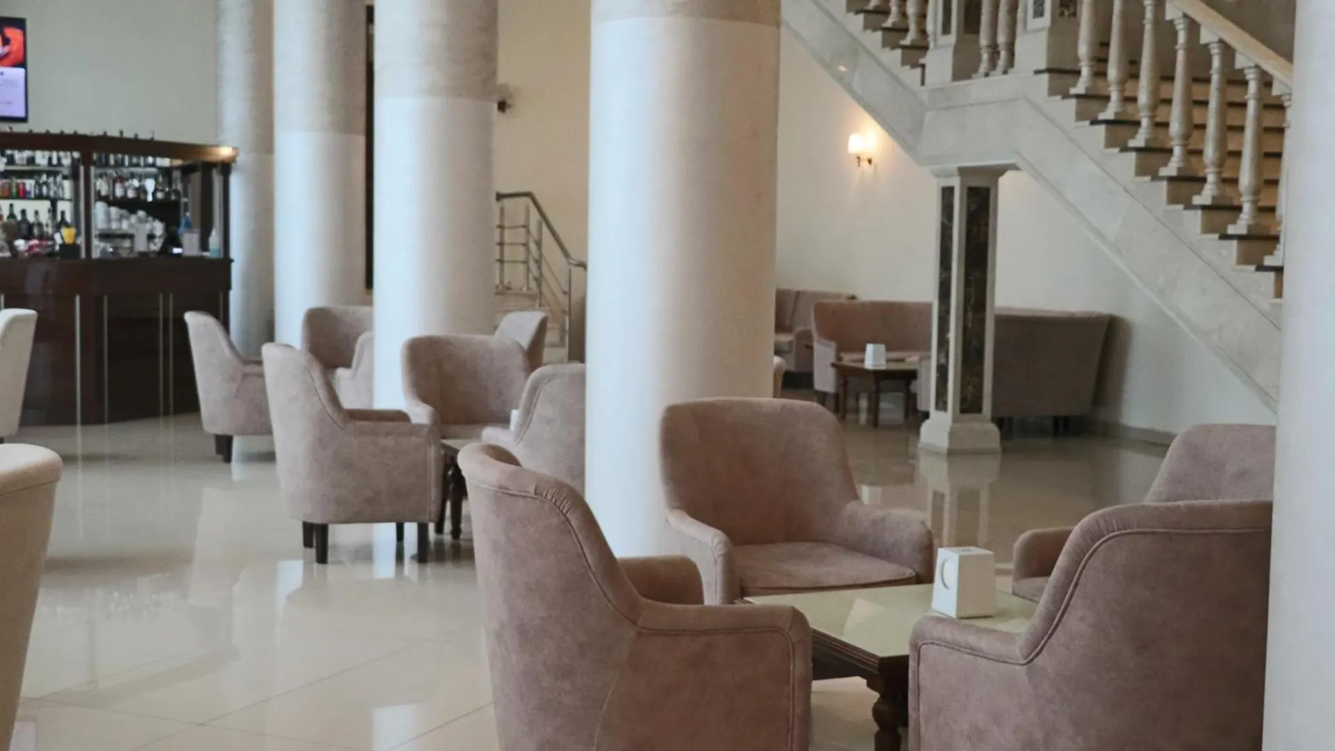 ****  Ukraine Hotel Kiev Ucrania