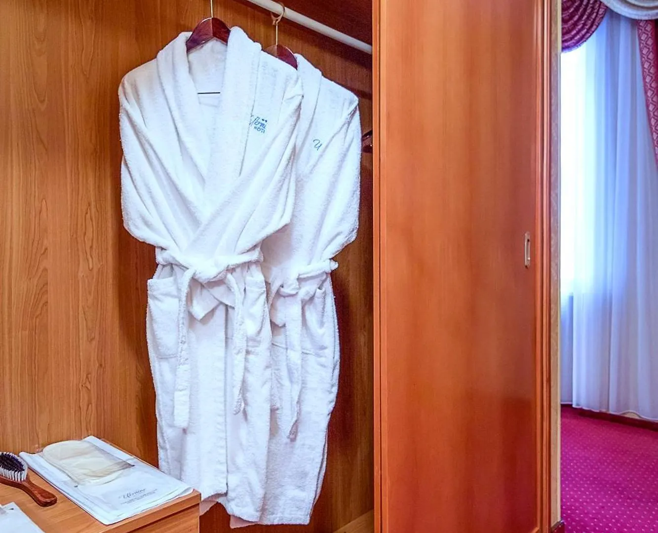 Ukraine Hotel Kyiv