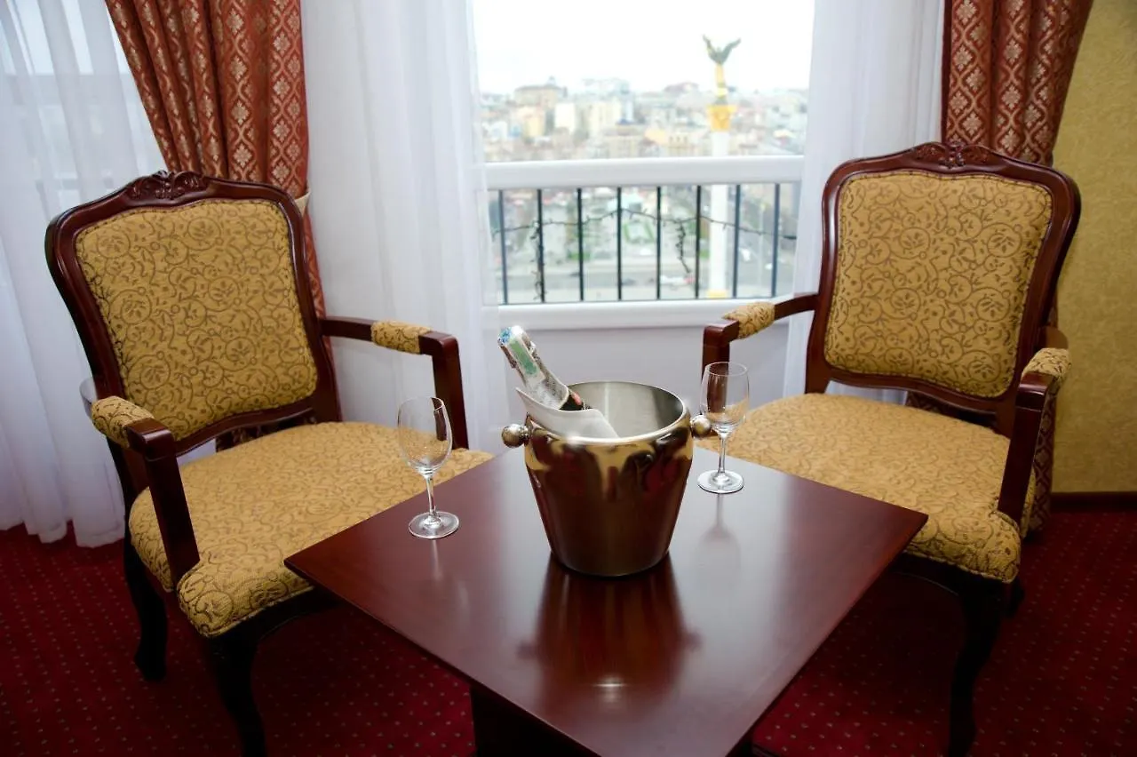 Ukraine Hotel Kyiv