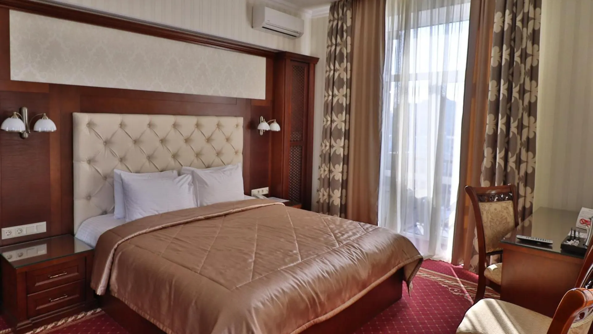 Ukraine Hotel Kyiv